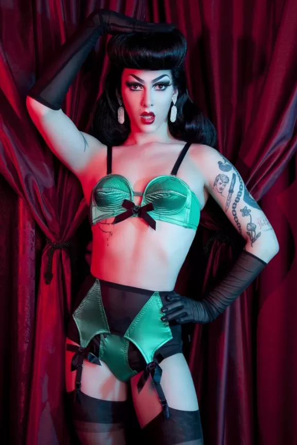 Bettie Page Bras | Spiral Stitch Overwire Bra (Emerald Green/Black) By